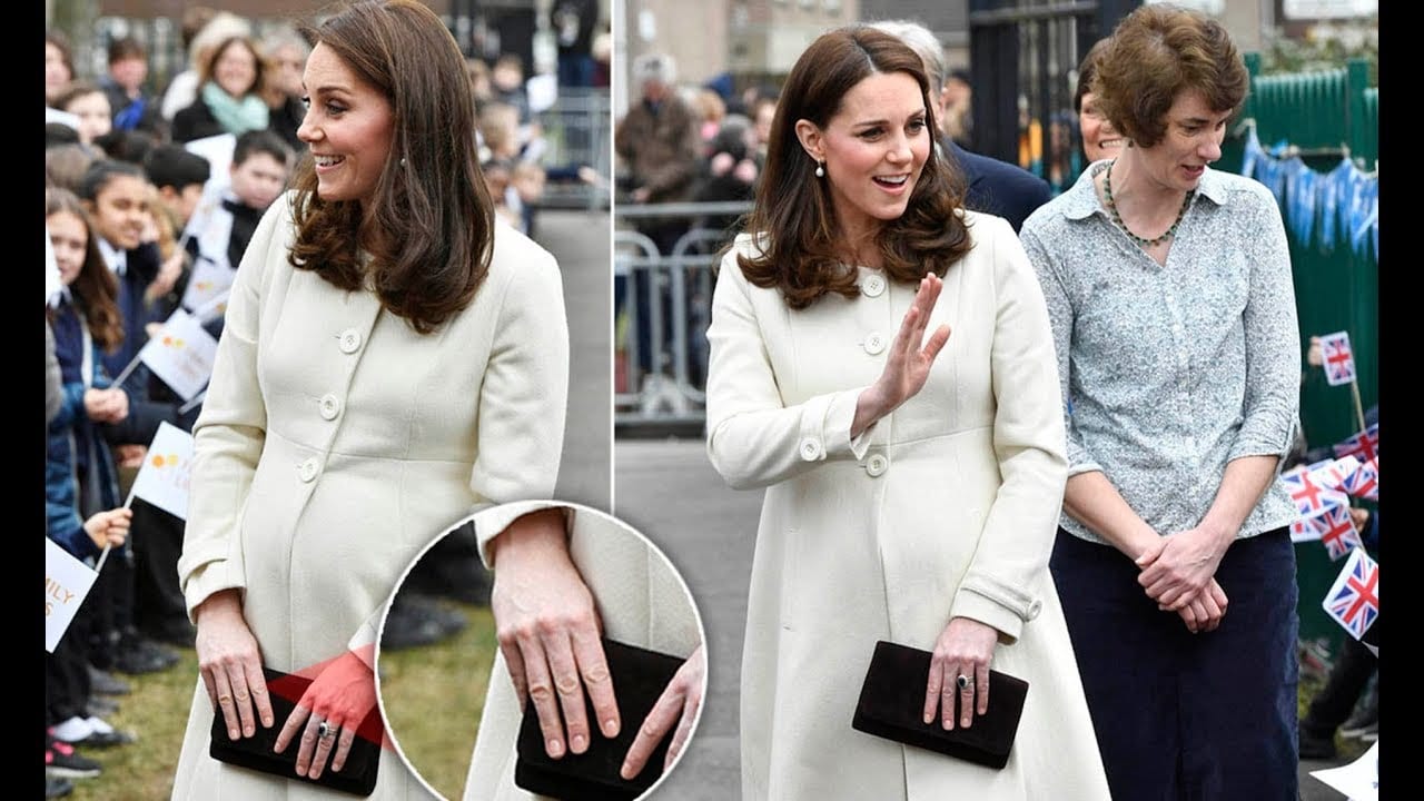 Are Kate Middleton's fingers the same length?