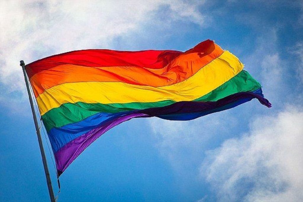 إعلامي لبناني شهير يكشف عن مثليته الجنسية جريدة نورت