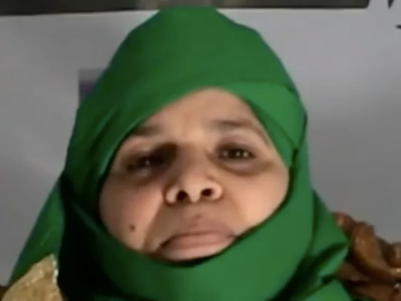 عائشة الفيتوري الضابطة السابقة في حرس معمر القذافي
